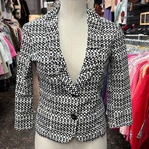 CAbi #298 Du Jour Cropped Geometric Blazer Black White Size 2